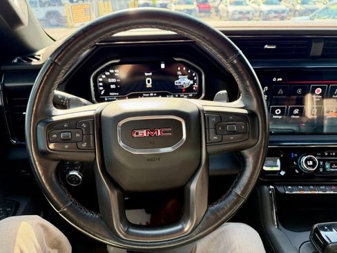 Used 2023 GMC Sierra 1500 AT4 w/ AT4 Premium Package AWD/4WD image 17