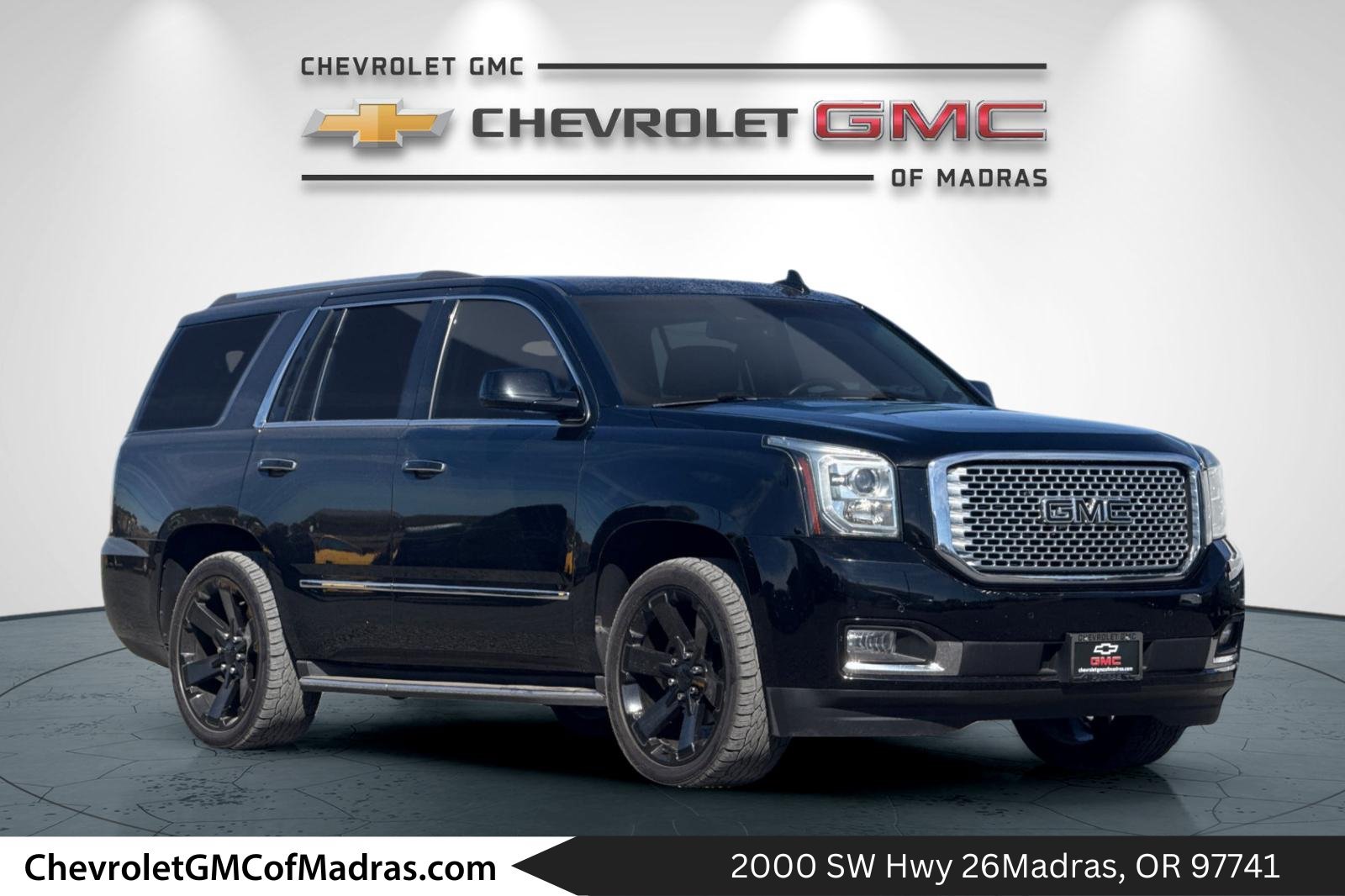 Used 2017 GMC Yukon Denali w/ Open Road Package AWD/4WD image 1