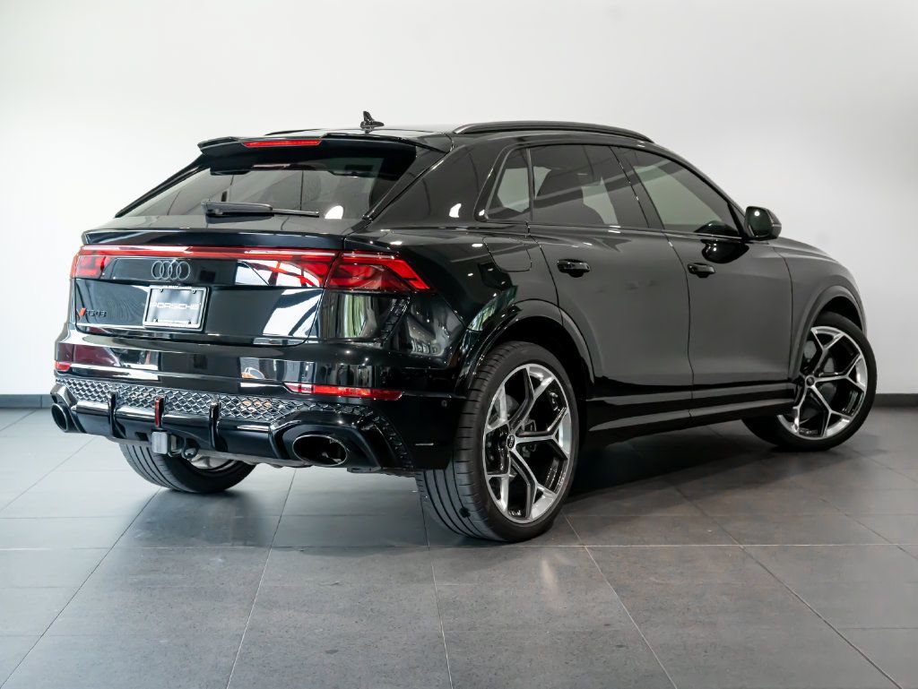 Used 2025 Audi RS Q8 performance AWD/4WD image 7