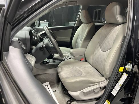 Used 2012 Toyota RAV4 4WD w/ Value Pkg image 14
