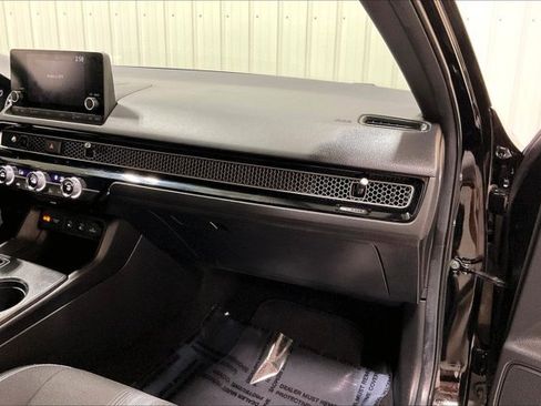 Used 2025 Honda Civic Sport image 16