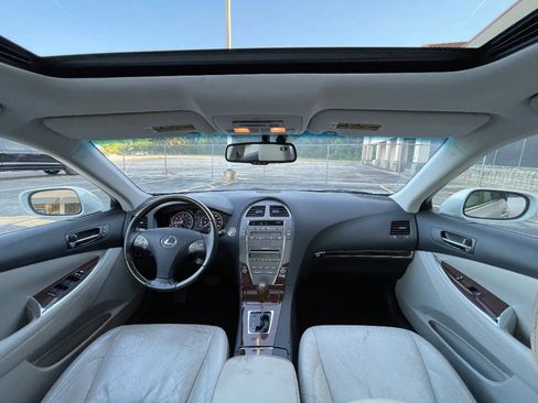 Used 2010 Lexus ES 350 w/ Luxury Package image 27