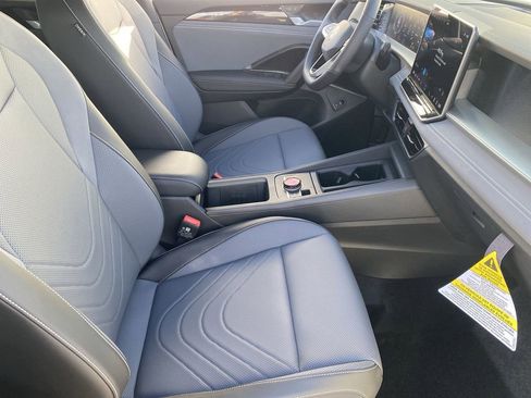 New 2026 Volkswagen Tiguan SE R-Line FWD image 8
