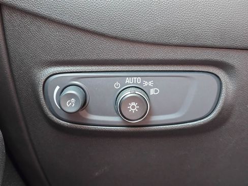 Used 2024 Chevrolet Equinox LT AWD/4WD image 24
