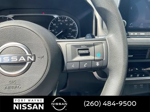 Used 2024 Nissan Rogue SV AWD/4WD image 24