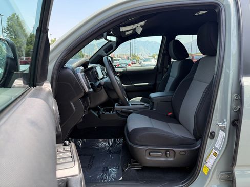 Certified 2023 Toyota Tacoma TRD Sport AWD/4WD image 11
