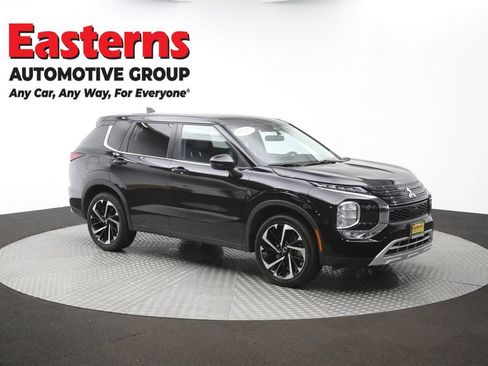 Used 2024 Mitsubishi Outlander SE AWD/4WD image 48