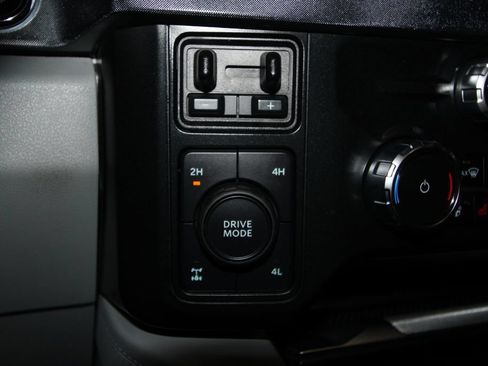 Used 2024 Ford F250 Limited w/ FX4 Off-Road Package AWD/4WD image 18