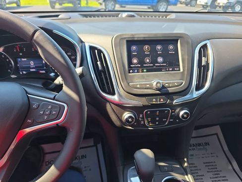Used 2022 Chevrolet Equinox LT FWD image 16