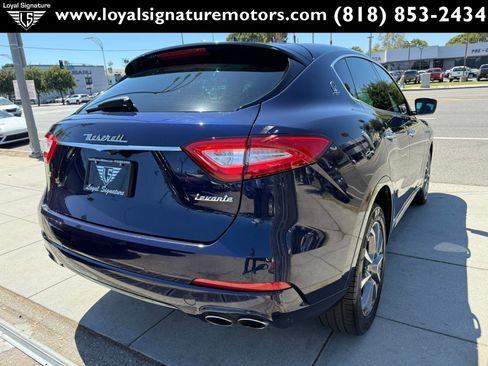 Used 2019 Maserati Levante image 7