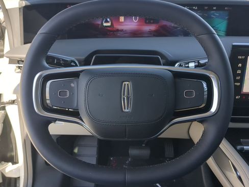 New 2026 Lincoln Nautilus Premier AWD/4WD image 13