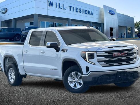 Used 2023 GMC Sierra 1500 SLE image 2