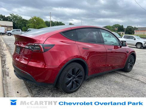Used 2025 Tesla Model Y Long Range AWD/4WD image 3
