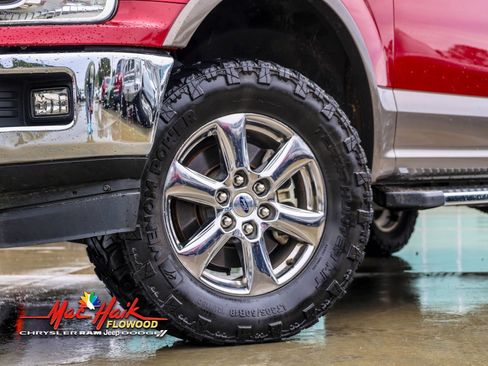 Used 2019 Ford F150 Lariat image 2