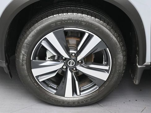 Used 2021 Nissan Rogue Platinum FWD image 37