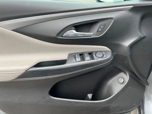 Used 2025 Buick Envista Avenir image 18