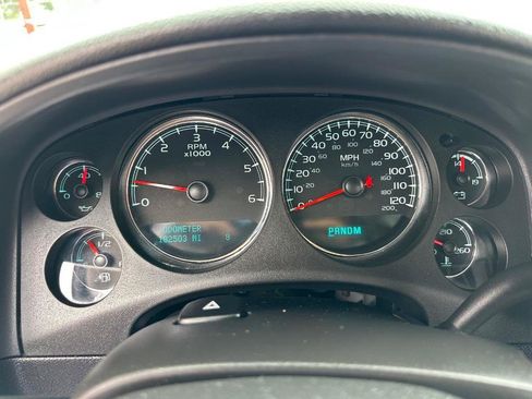 Used 2013 GMC Yukon XL Denali RWD image 17