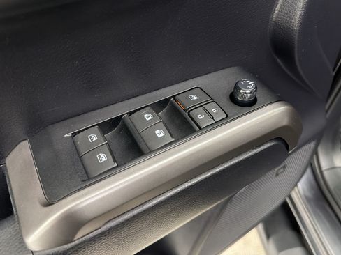 Used 2021 Toyota Tacoma Limited RWD image 14
