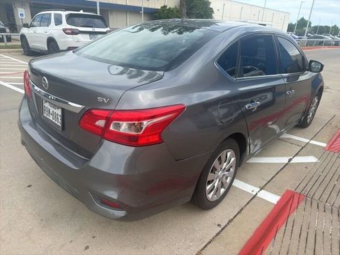 Used 2017 Nissan Sentra SV image 5