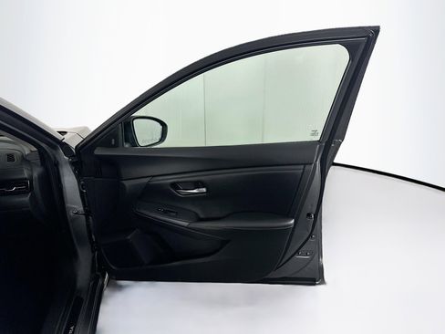 Used 2020 Nissan Sentra SV w/ Electronics Package FWD image 30