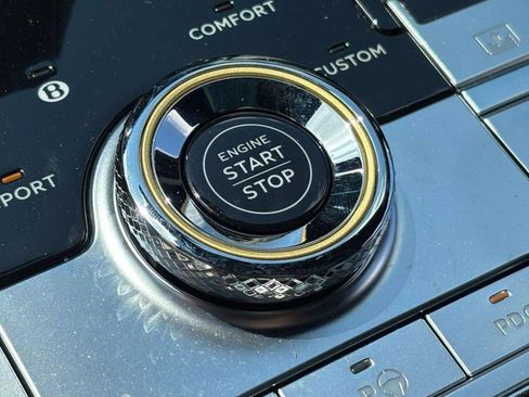 Certified 2024 Bentley Flying Spur S V8 image 42