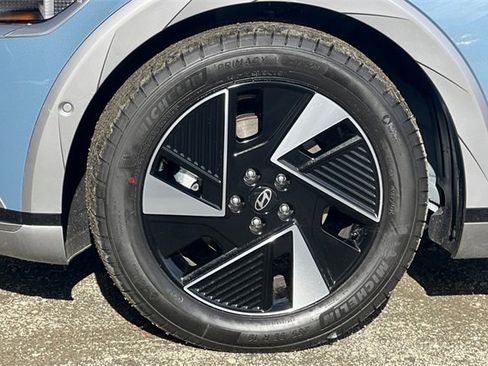 Used 2025 Hyundai Ioniq 5 Limited image 34