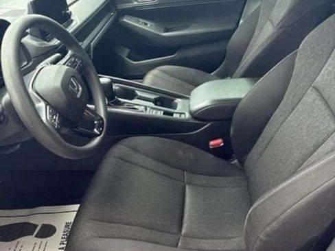 Used 2025 Honda Accord LX image 7