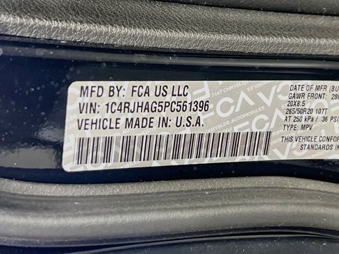 Used 2023 Jeep Grand Cherokee Altitude AWD/4WD image 31