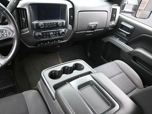 Used 2015 Chevrolet Silverado 2500 LT w/ Z71 Package, Off-Road AWD/4WD image 11