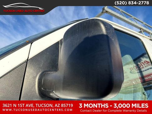 Used 2015 GMC Savana 2500 image 17
