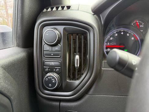 Used 2020 Chevrolet Silverado 2500 W/T image 20