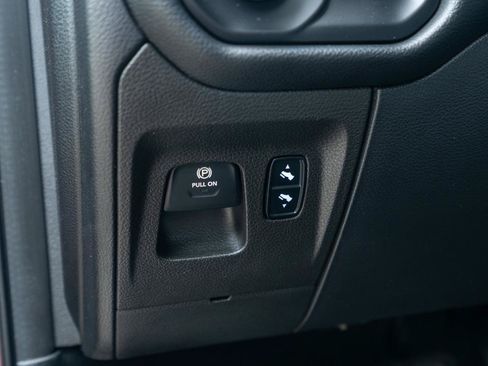 Used 2019 RAM 1500 Big Horn AWD/4WD image 22