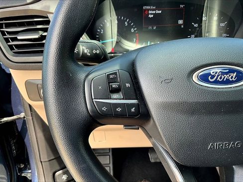 Used 2020 Ford Escape SE image 17