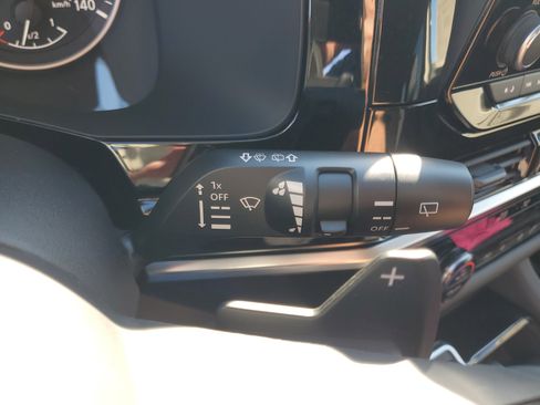 New 2025 Nissan Pathfinder SV image 26