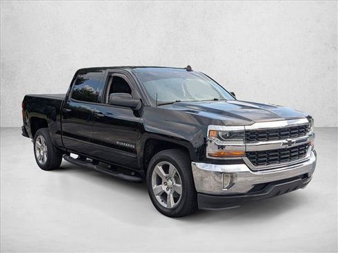 Used 2018 Chevrolet Silverado 1500 LT w/ All Star Edition RWD image 3