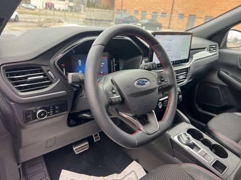 Certified 2024 Ford Escape ST-Line Select w/ Tech Pack #1 image 7