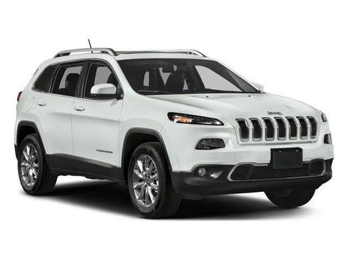 Used 2018 Jeep Cherokee Limited image 6