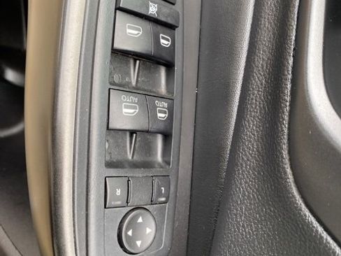 Certified 2020 Jeep Cherokee Trailhawk image 28