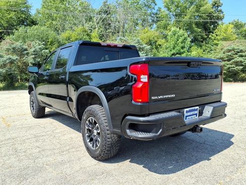 Used 2024 Chevrolet Silverado 1500 ZR2 w/ Technology Package AWD/4WD image 5