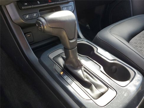 Used 2018 Chevrolet Colorado Z71 image 30