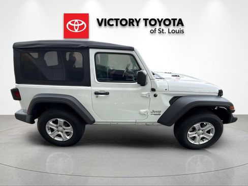 Used 2021 Jeep Wrangler Sport AWD/4WD image 2