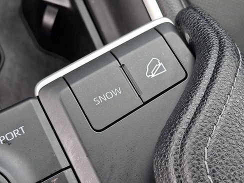 Used 2024 Toyota Grand Highlander Limited image 31