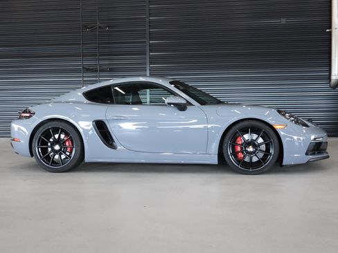 Certified 2025 Porsche 718 Cayman GTS image 11