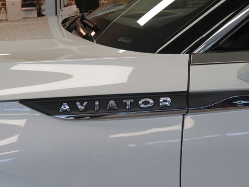 Used 2020 Lincoln Aviator Reserve w/ Equipment Group 202A image 73