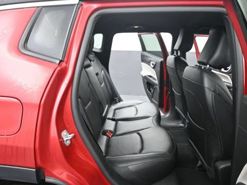 Used 2025 Jeep Compass Limited AWD/4WD image 15