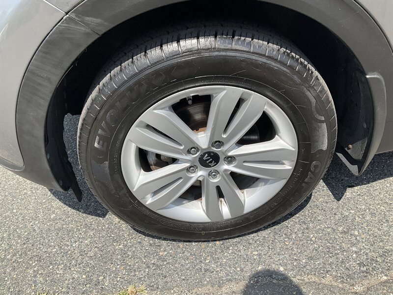 Used 2018 Kia Sportage LX AWD/4WD image 9