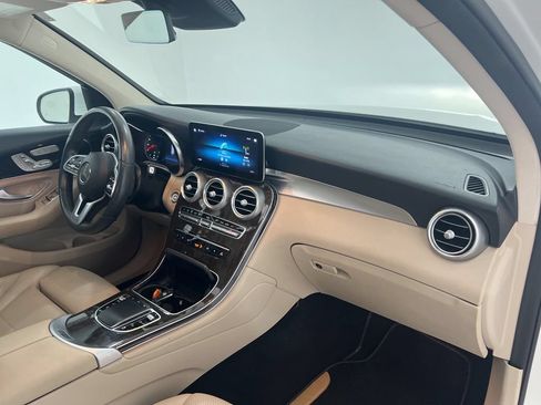 Used 2022 Mercedes-Benz GLC 300 image 26