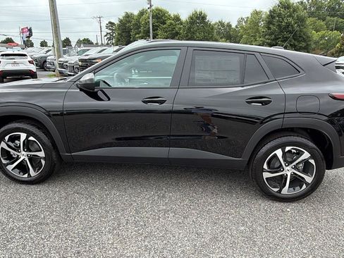 New 2026 Chevrolet Trax RS FWD image 8