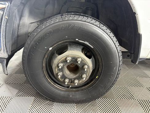 Used 2022 RAM 3500 Tradesman w/ Chrome Appearance Group image 10