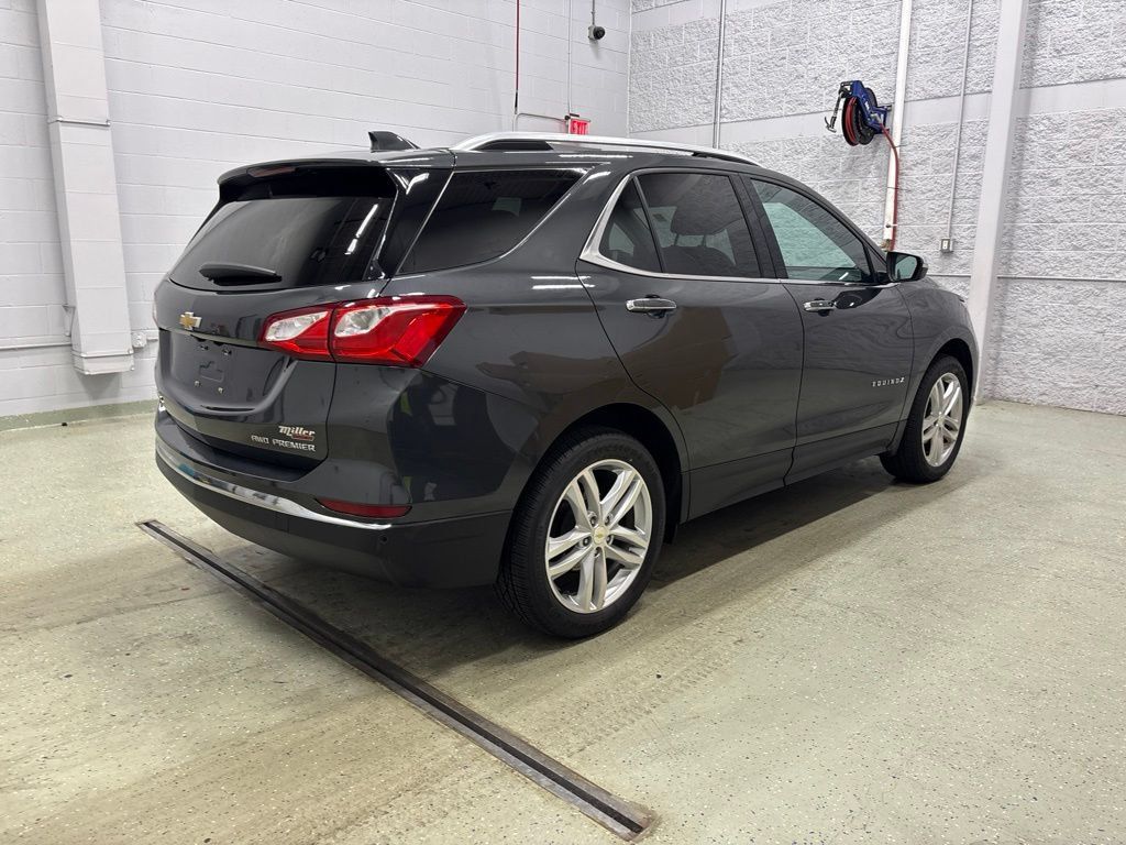 Used 2021 Chevrolet Equinox Premier AWD/4WD image 4